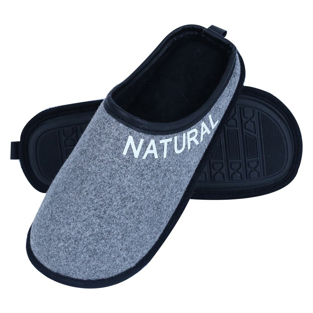 MENS' SLIPPER'